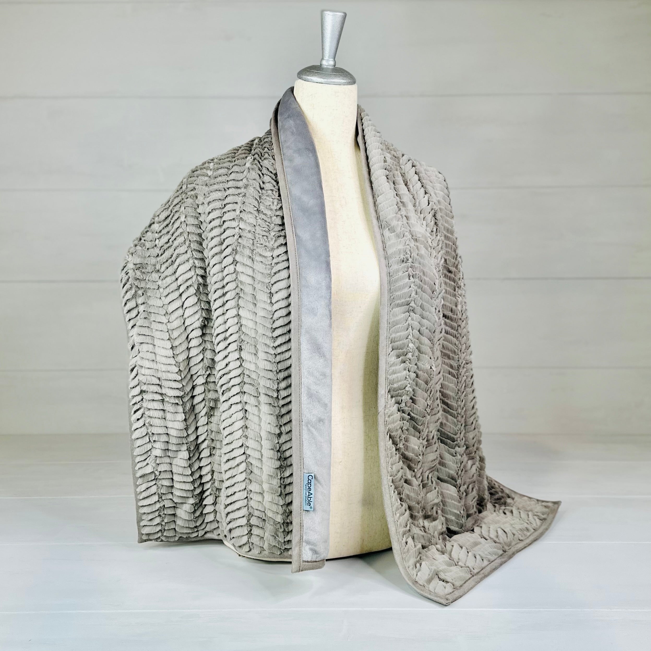 Silver shoulder wrap 2025
